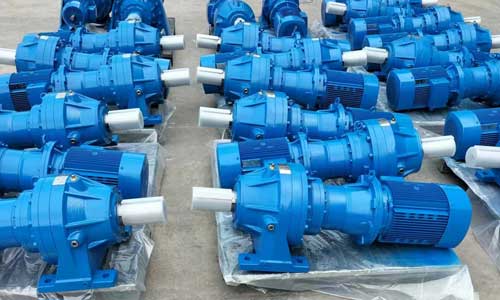 планетарный мотор-редуктор 220Вольт